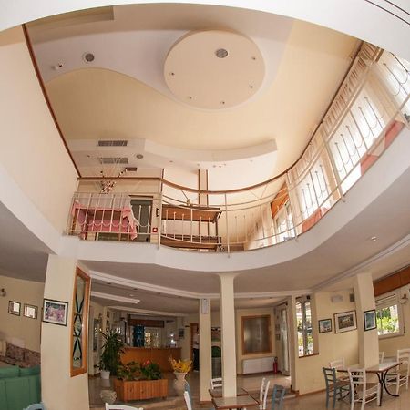 Hotel Rugantino Cesena Bagian luar foto
