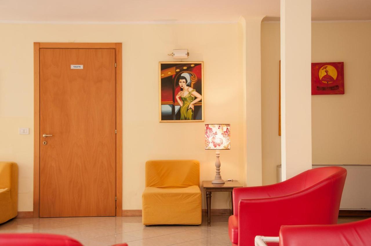 Hotel Rugantino Cesena Bagian luar foto