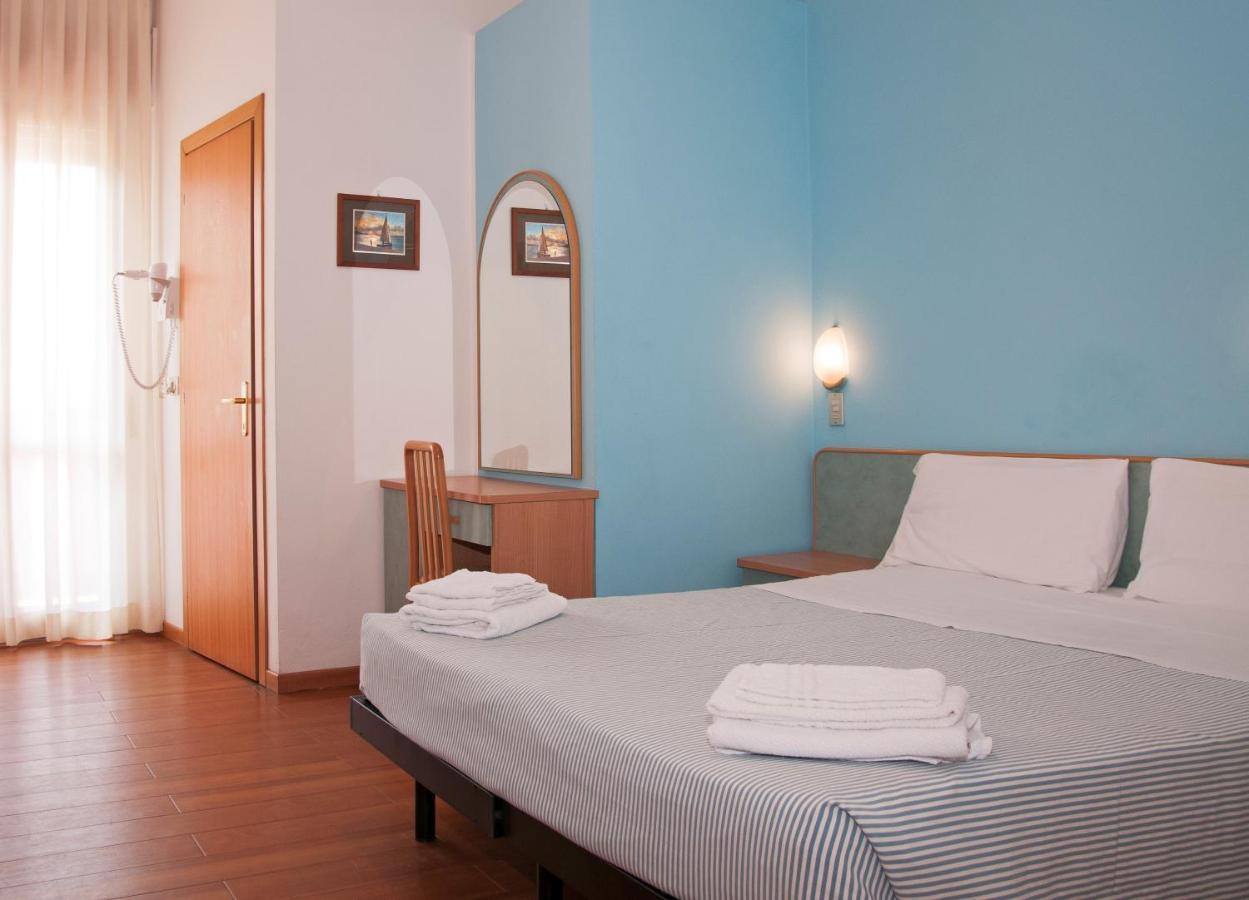 Hotel Rugantino Cesena Bagian luar foto