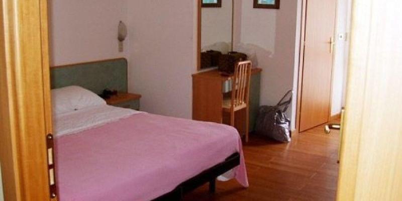 Hotel Rugantino Cesena Bagian luar foto