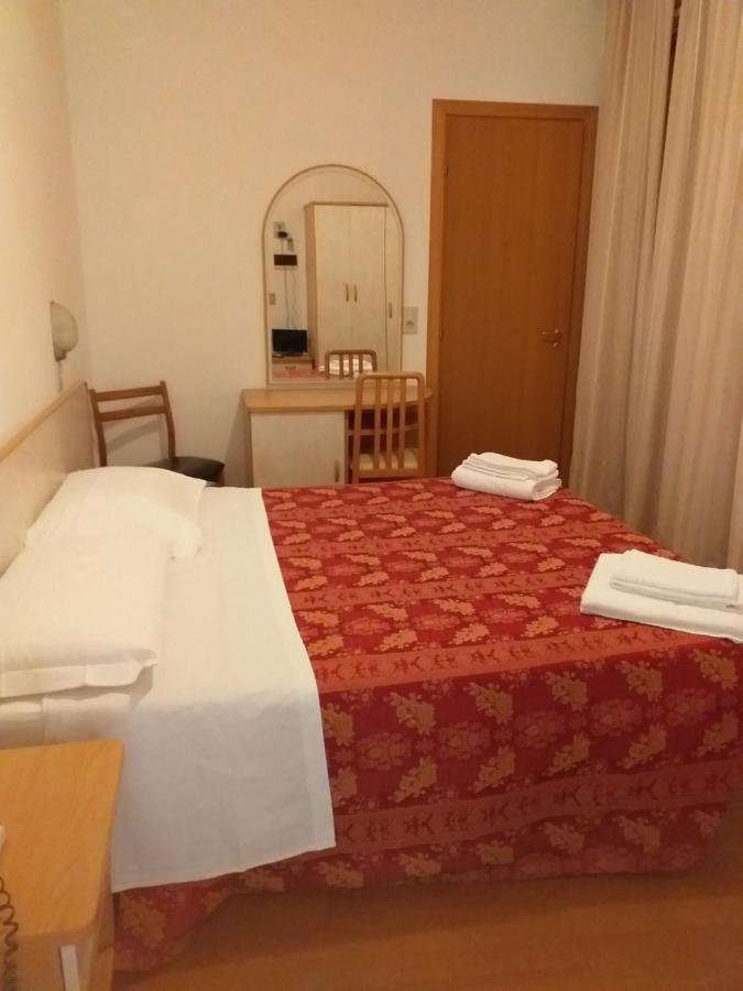 Hotel Rugantino Cesena Bagian luar foto